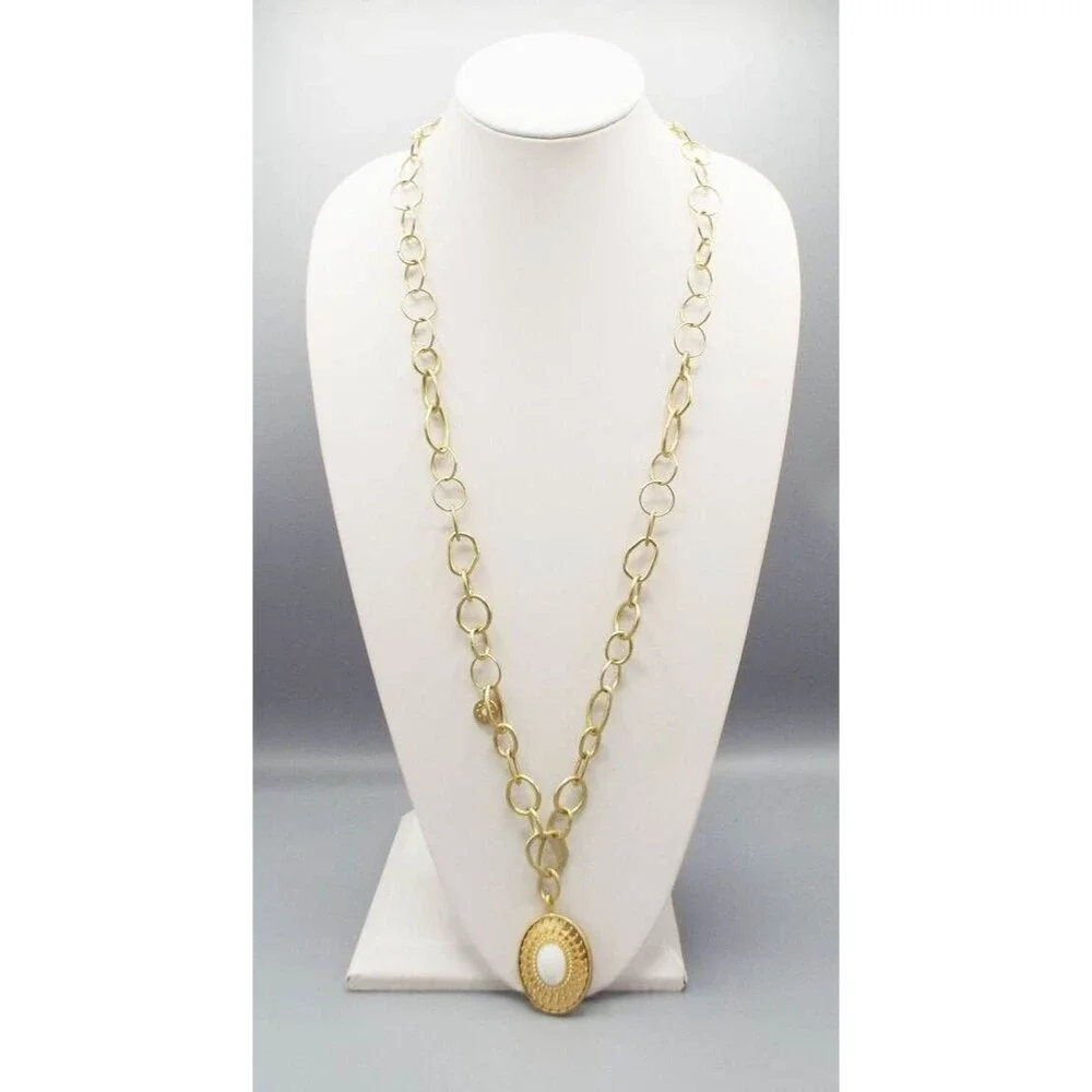Chico's Nyssa Reversible Faux Carnelian White Jade Carbochan Chain 35